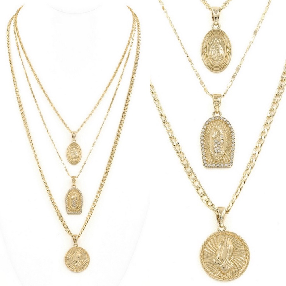 NEW🔥 ✨Triple Layered Coin Charm Necklace✨